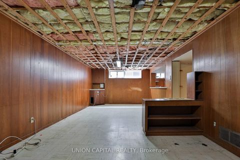 Photo 24 at 228 Maxwell Street, Bathurst Manor, Toronto