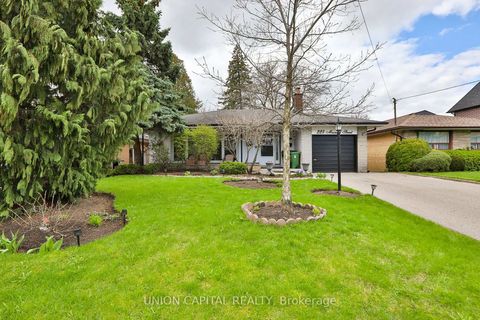 Photo 34 at 228 Maxwell Street, Bathurst Manor, Toronto