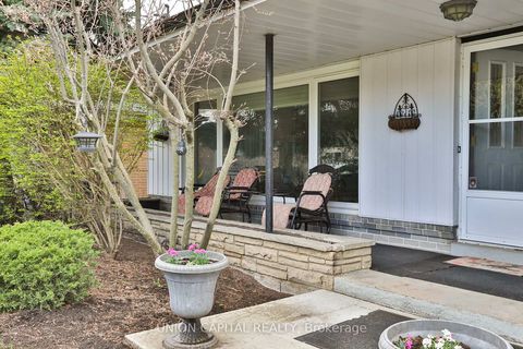 Photo 35 at 228 Maxwell Street, Bathurst Manor, Toronto