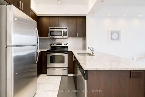 Photo 3 at 503 - 520 Steeles Avenue W, Yorkhill, Vaughan