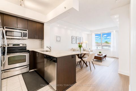 Photo 4 at 503 - 520 Steeles Avenue W, Yorkhill, Vaughan