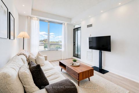 Photo 7 at 503 - 520 Steeles Avenue W, Yorkhill, Vaughan