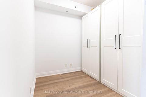 Photo 11 at 503 - 520 Steeles Avenue W, Yorkhill, Vaughan