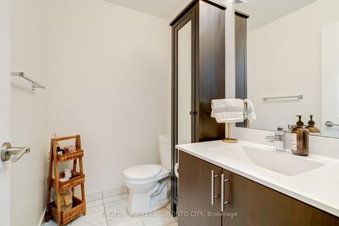 Photo 14 at 503 - 520 Steeles Avenue W, Yorkhill, Vaughan