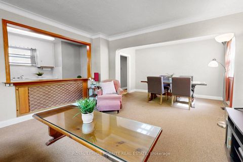 Photo 5 at 31 Burlingame Road, Alderwood, Toronto