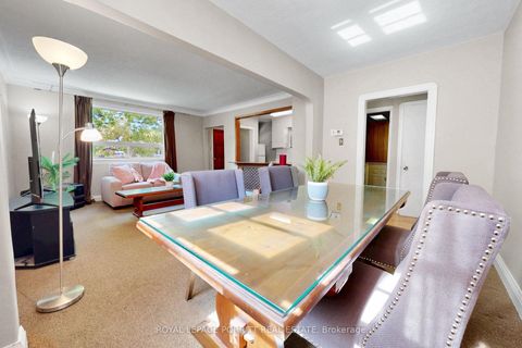 Photo 8 at 31 Burlingame Road, Alderwood, Toronto