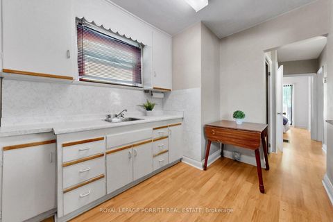 Photo 10 at 31 Burlingame Road, Alderwood, Toronto