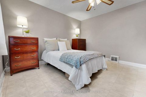 Photo 19 at 31 Burlingame Road, Alderwood, Toronto