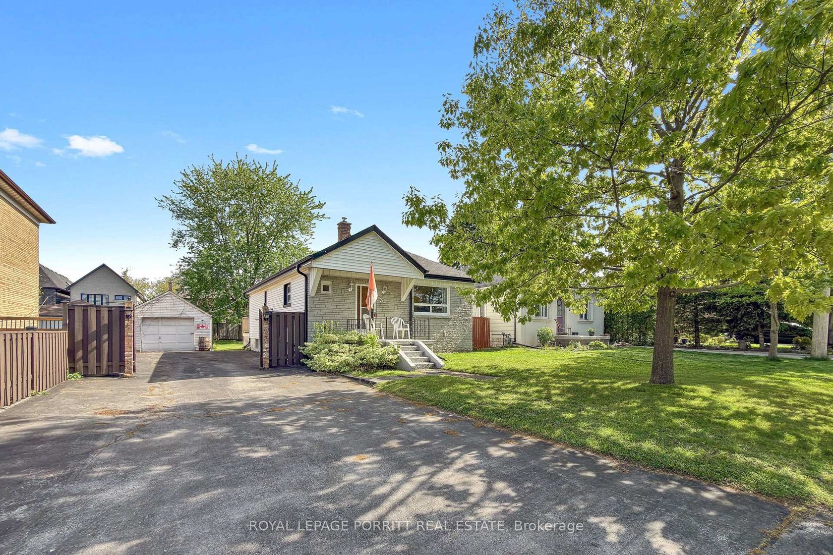 31 Burlingame Road, Alderwood, Toronto 