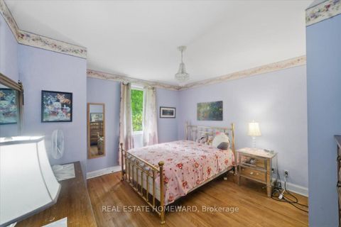 Photo 13 at 12 Thirty Seventh Street, Long Branch, Toronto