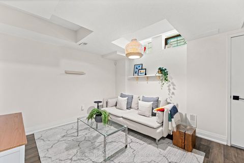Photo 14 at 106 - 109 The Queensway, Swansea, Toronto
