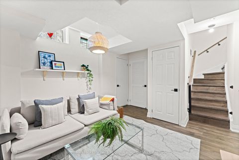 Photo 15 at 106 - 109 The Queensway, Swansea, Toronto