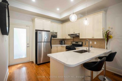 Photo 8 at 206A Merton Street, Mount Pleasant West, Toronto