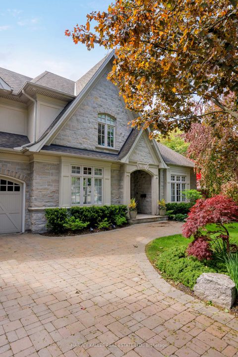 Photo 2 at 55 TWYFORD Road, Rosethorn, Toronto