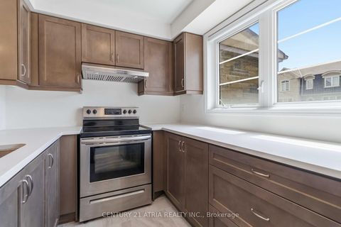 Photo 14 at 60 Casely Avenue, Rural Richmond Hill, Richmond Hill