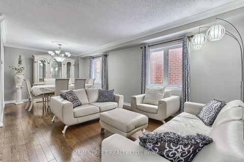 Photo 7 at 46 Silverstone Crescent, Keswick South, Georgina