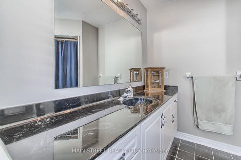 Photo 26 at 46 Silverstone Crescent, Keswick South, Georgina