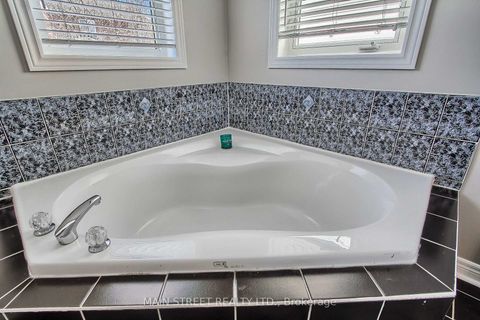 Photo 27 at 46 Silverstone Crescent, Keswick South, Georgina