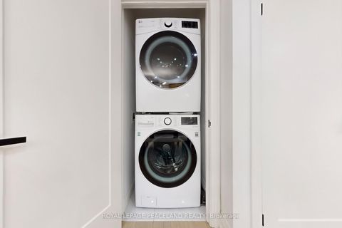 Photo 11 at 29 Rosita Crescent, Birchmount, Toronto