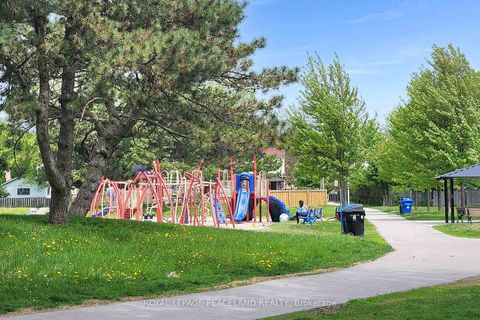 Photo 31 at 29 Rosita Crescent, Birchmount, Toronto