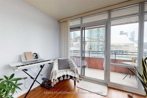 Photo 9 at 919 - 4k Spadina Avenue, Waterfront Communities C1, Toronto