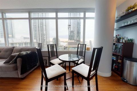 Photo 11 at 919 - 4k Spadina Avenue, Waterfront Communities C1, Toronto