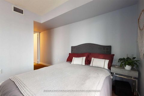 Photo 17 at 919 - 4k Spadina Avenue, Waterfront Communities C1, Toronto