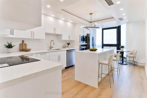 Photo 2 at PH10 - 55 Harbour Square, Waterfront Communities C1, Toronto
