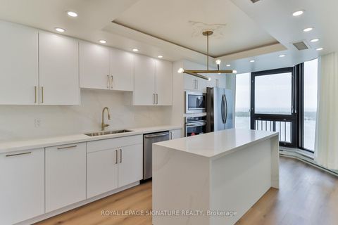 Photo 3 at PH10 - 55 Harbour Square, Waterfront Communities C1, Toronto