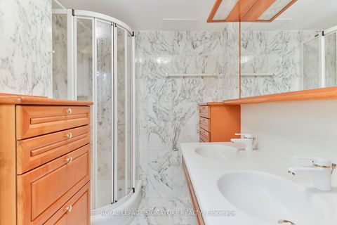 Photo 32 at PH10 - 55 Harbour Square, Waterfront Communities C1, Toronto