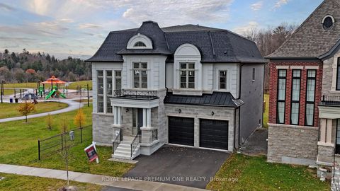 Photo 3 at 130 Cannes Avenue, Vellore Village, Vaughan