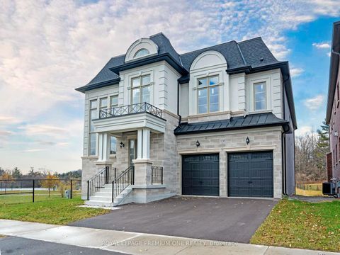Photo 5 at 130 Cannes Avenue, Vellore Village, Vaughan