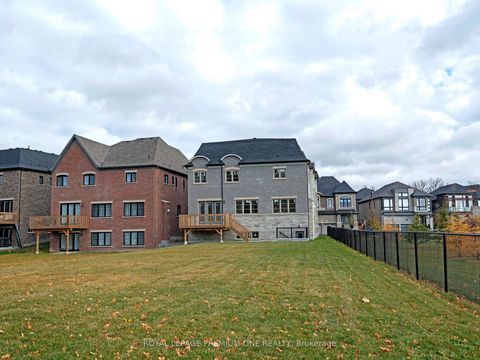 Photo 7 at 130 Cannes Avenue, Vellore Village, Vaughan