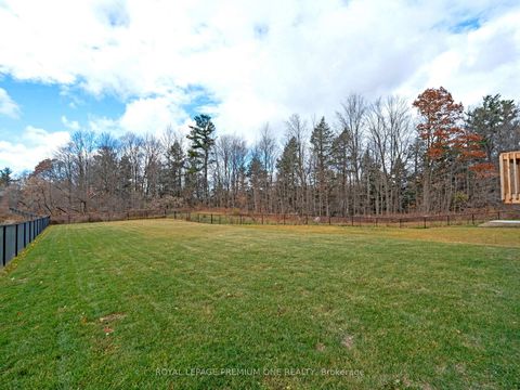 Photo 11 at 130 Cannes Avenue, Vellore Village, Vaughan