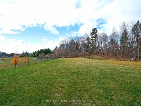 Photo 13 at 130 Cannes Avenue, Vellore Village, Vaughan