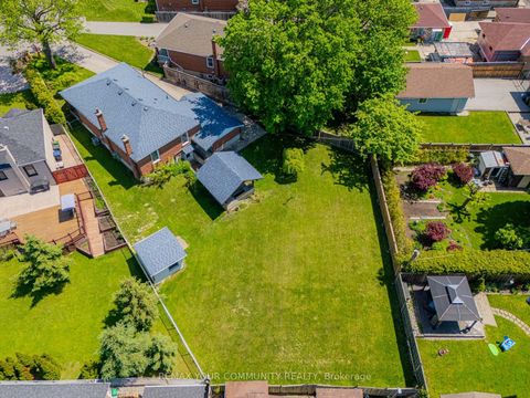 Photo 36 at 9 Letchworth Crescent, CFB, Toronto