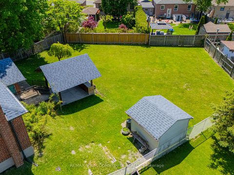 Photo 37 at 9 Letchworth Crescent, CFB, Toronto