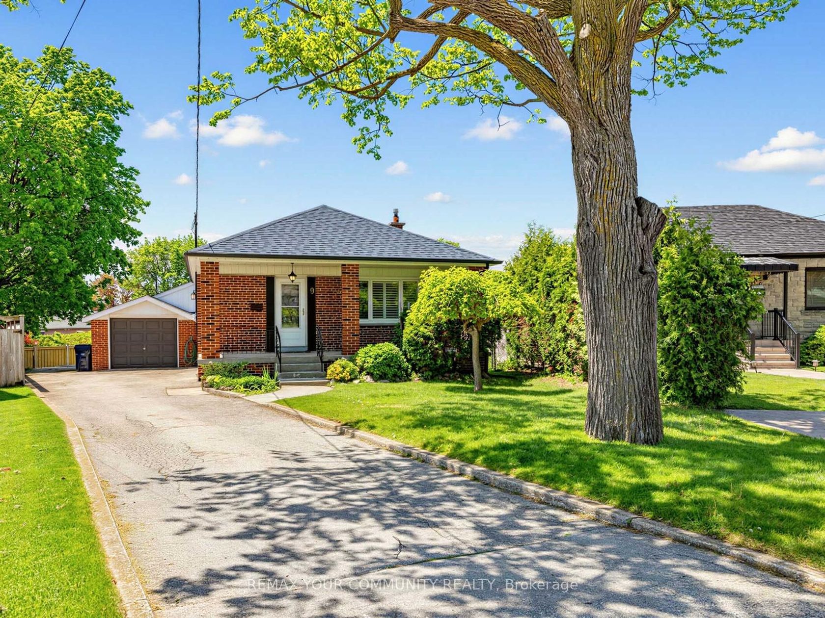 9 Letchworth Crescent, CFB, Toronto 