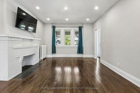 Photo 4 at 407 Annette Street, Bloor West Village, Toronto