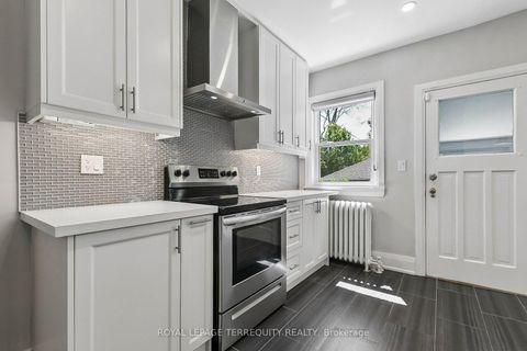 Photo 16 at 407 Annette Street, Bloor West Village, Toronto