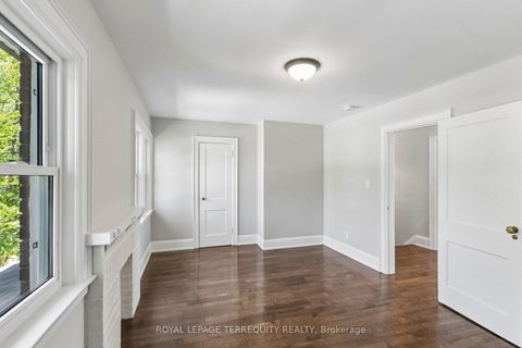 Photo 23 at 407 Annette Street, Bloor West Village, Toronto