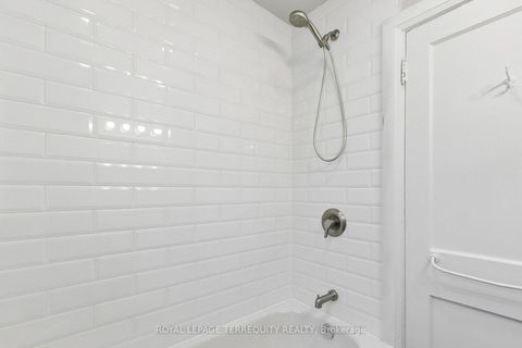 Photo 31 at 407 Annette Street, Bloor West Village, Toronto