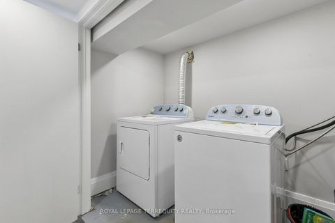 Photo 37 at 407 Annette Street, Bloor West Village, Toronto