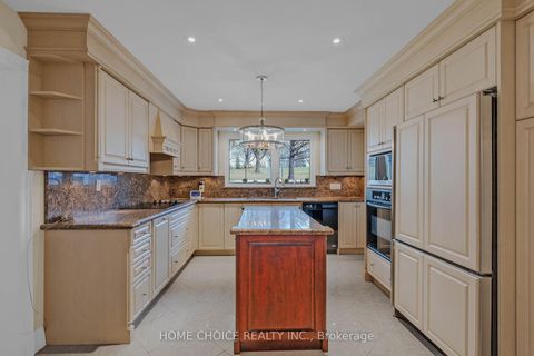 Photo 10 at 43 Golfwood Heights E, The Westway, Toronto