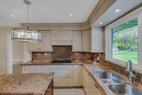 Photo 13 at 43 Golfwood Heights E, The Westway, Toronto