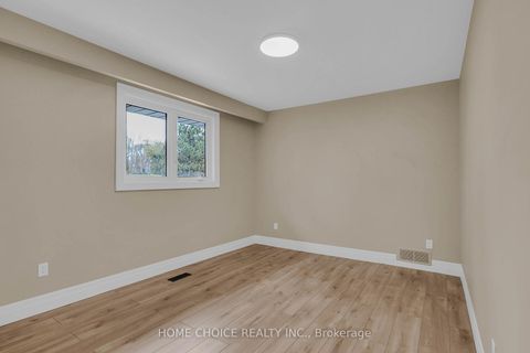 Photo 26 at 43 Golfwood Heights E, The Westway, Toronto