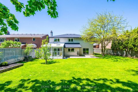 Photo 40 at 43 Golfwood Heights E, The Westway, Toronto