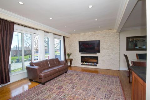 Photo 6 at 50 Jeffcoat Drive, Clairville, Toronto