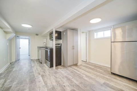 Photo 15 at 104 Benson Avenue, Wychwood, Toronto