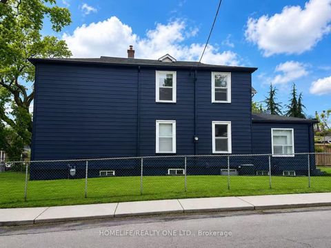 Photo 19 at 104 Benson Avenue, Wychwood, Toronto